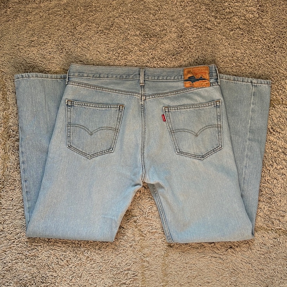 Levi’s 505’s light wash